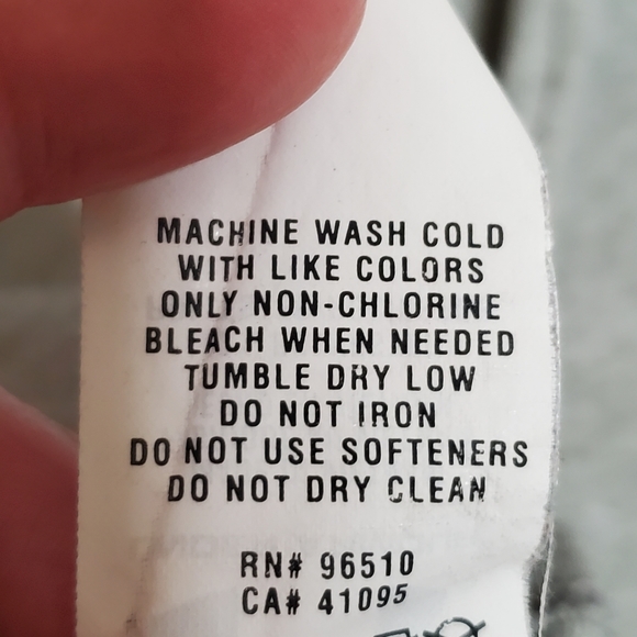 Under Armour Gray Quarter Zip Semi Fitted Longsleeve Shirt Size M - Picture 8 of 10